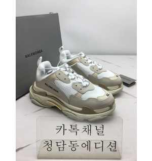 [Zh공장] 발렌시아가 트리플s 화이트 정품급 (남녀공용)