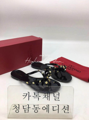 발렌티노 쪼리 슬리퍼