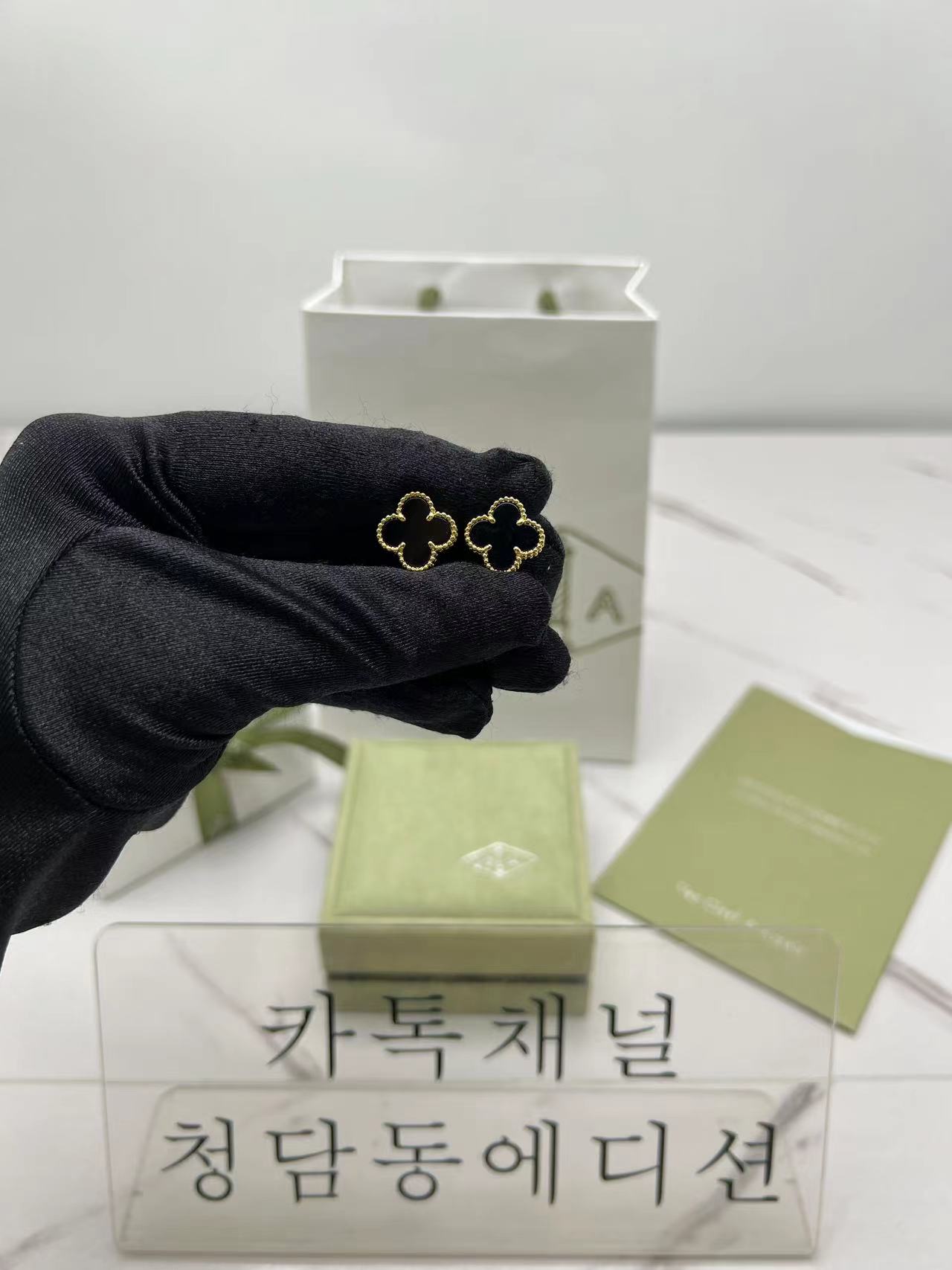 반클리프 귀걸이 (V-gold소재)