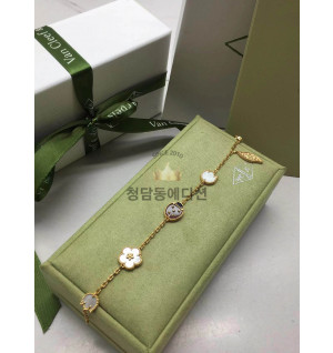 반클리프 럭키 스프링 팔찌 (V-gold소재)