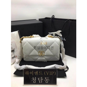 샤넬 19 플랩백 미디움 (하이엔드급)