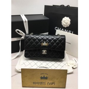 샤넬 클래식 캐비어 / 램스킨 미디움 25.5cm 은장 (하이엔드급)