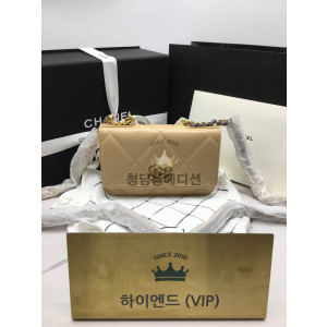샤넬 19 woc 숄더백 (하이엔드급)
