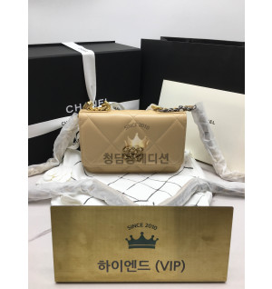 샤넬 19 woc 숄더백 (하이엔드급)