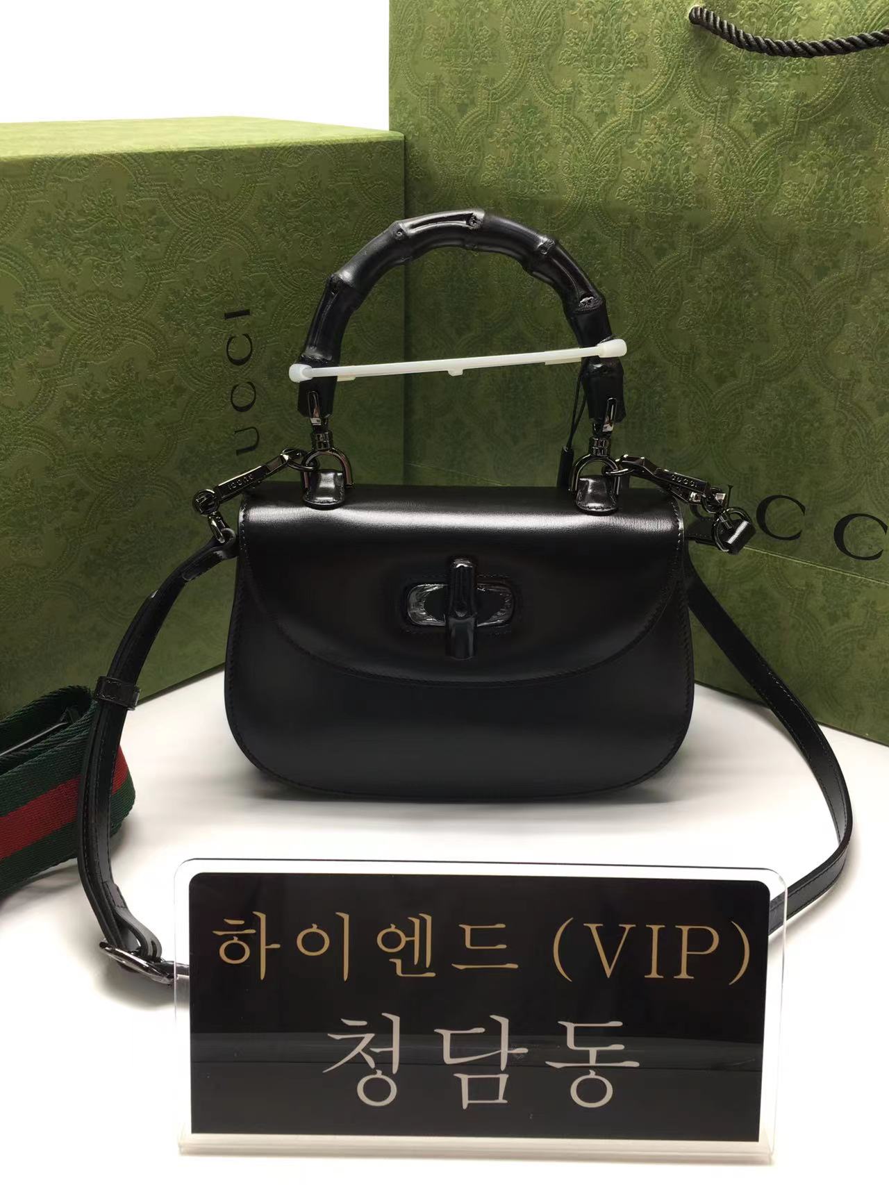 구찌 뱀부 스몰 탑핸들백 675797 (하이엔드급)