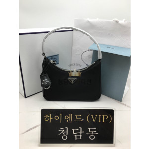 프라다 리에디션 나일론 호보백 사피아노 숄더 스트랩 (하이엔드급)