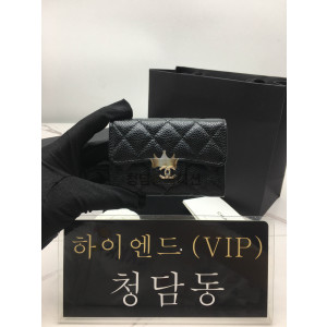 샤넬 클래식 캐비어 카드지갑 은장