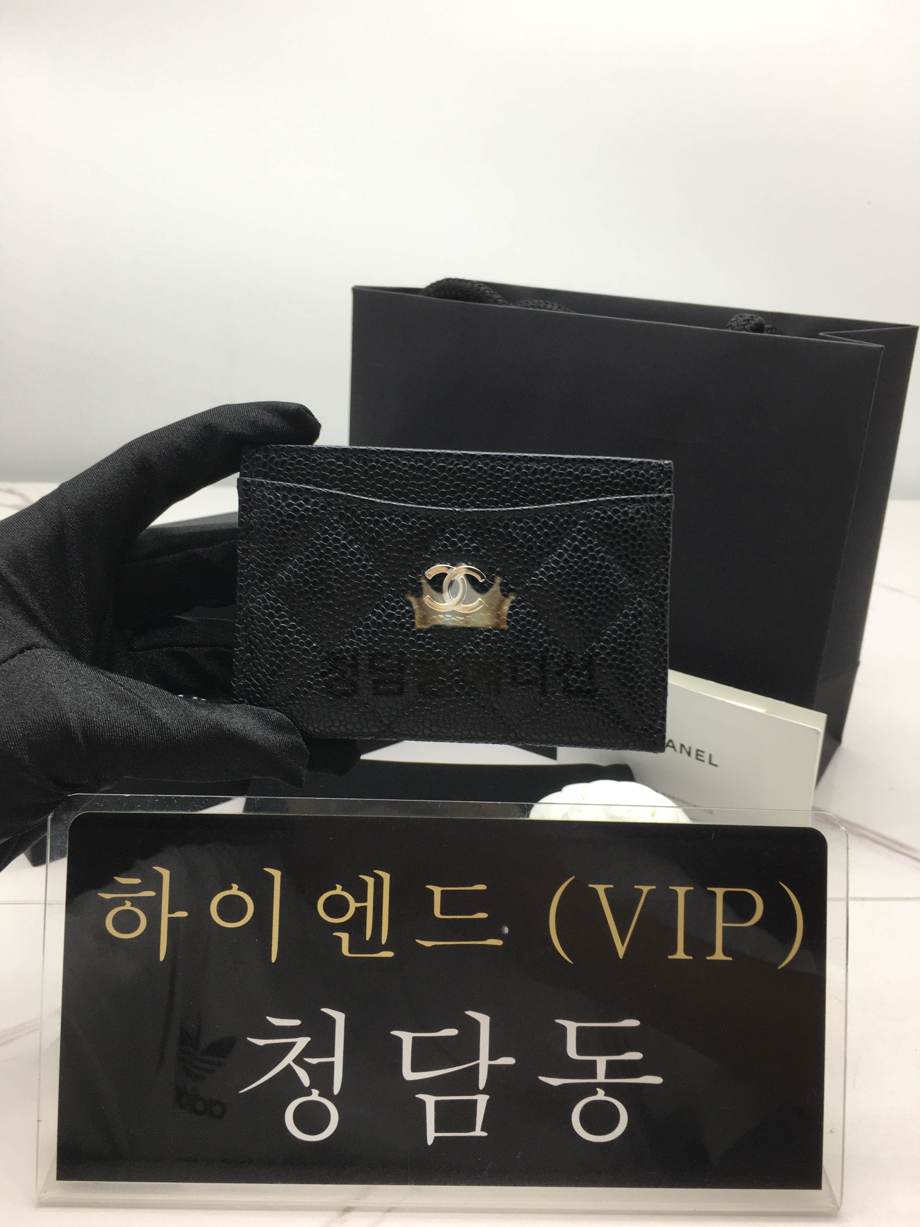 샤넬 클래식 캐비어 카드홀더 은장