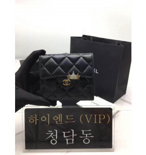 샤넬 클래식 캐비어 플랩 지갑 금장