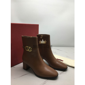 발렌티노 부츠힐