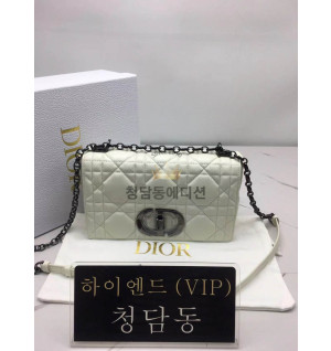 디올 카로백 미디움