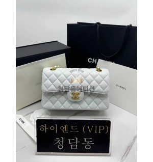 샤넬 클래식백 캐비어스킨 스몰 23cm
