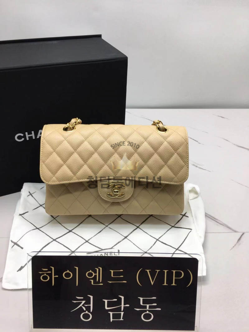 샤넬 클래식백 캐비어스킨 금장 스몰 23cm