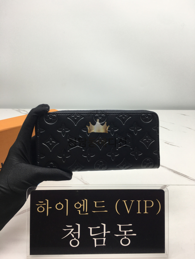 루이비통 모노그램 지피 버티컬 월릿 M62902