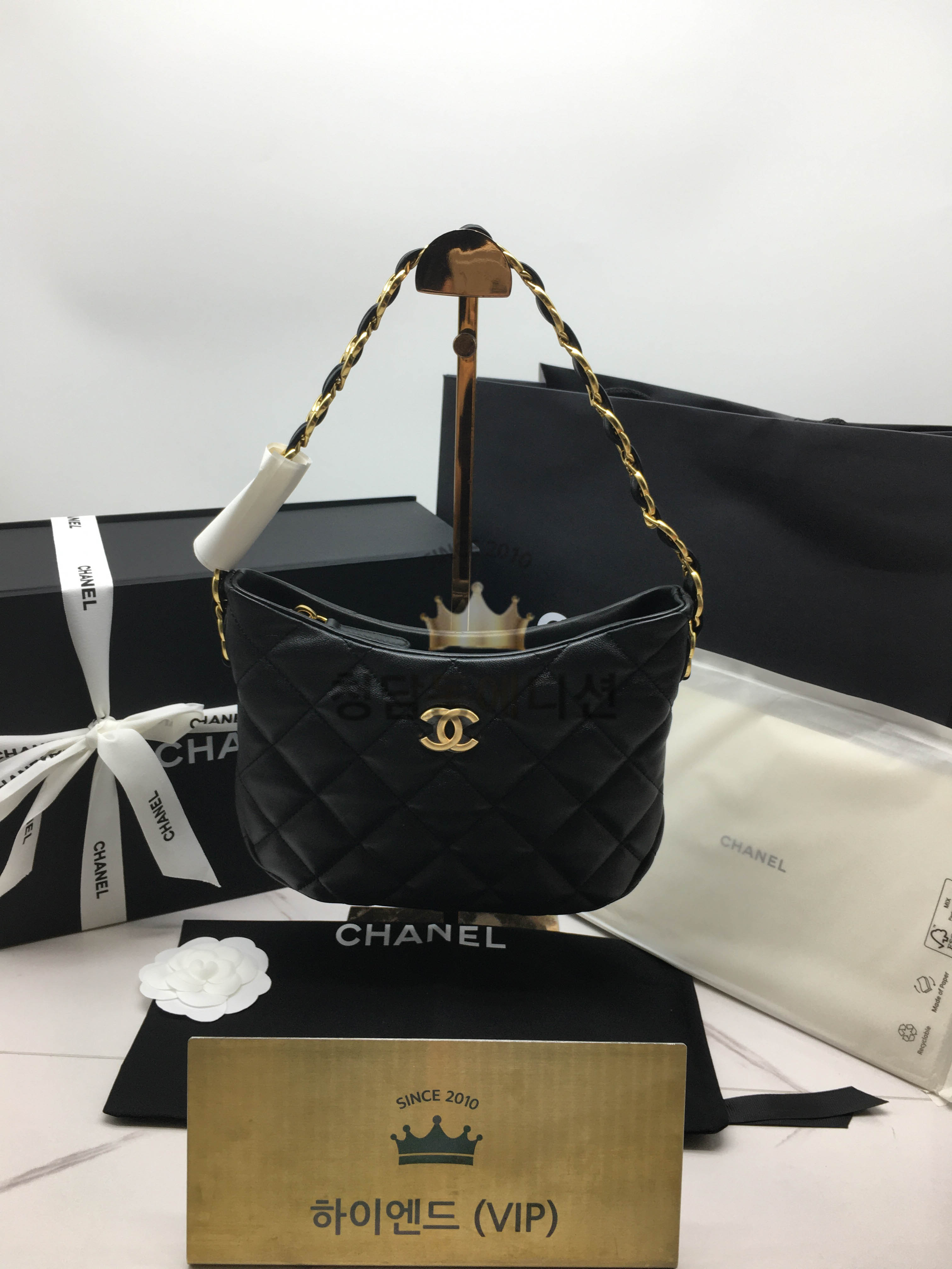 샤넬 22K CC로고 호보 핸드백 AS3562 (하이엔드급)