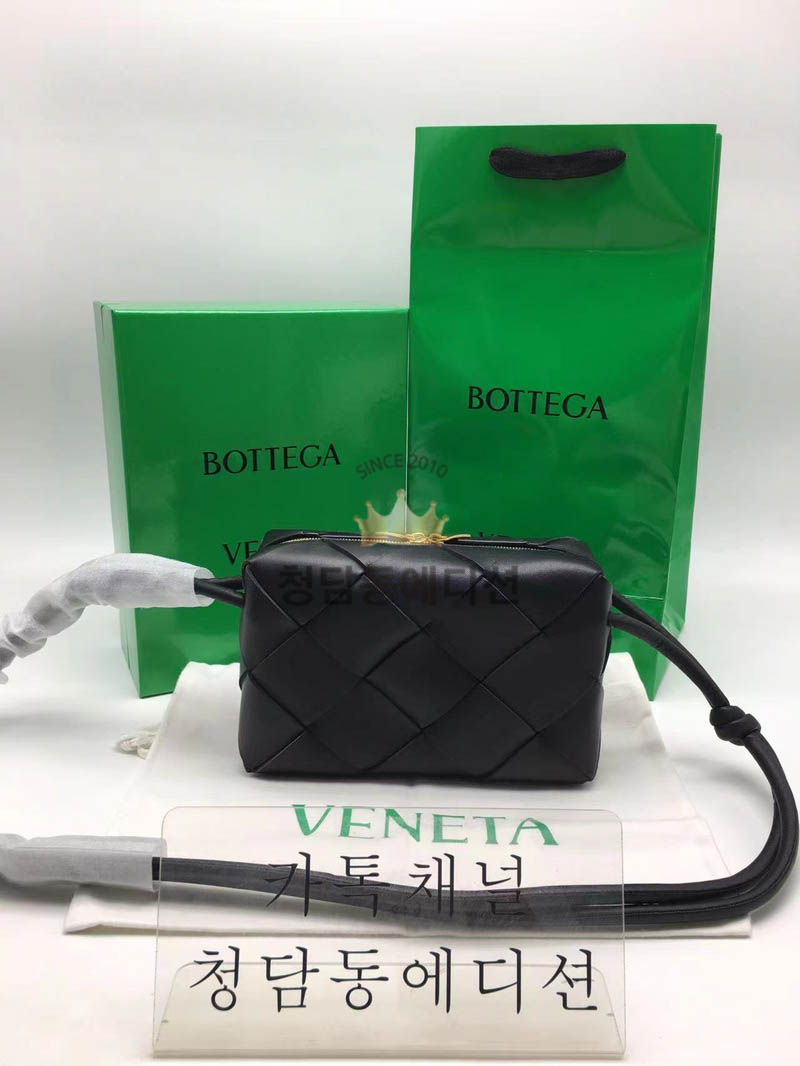 보테가베네타 카세트 카메라백