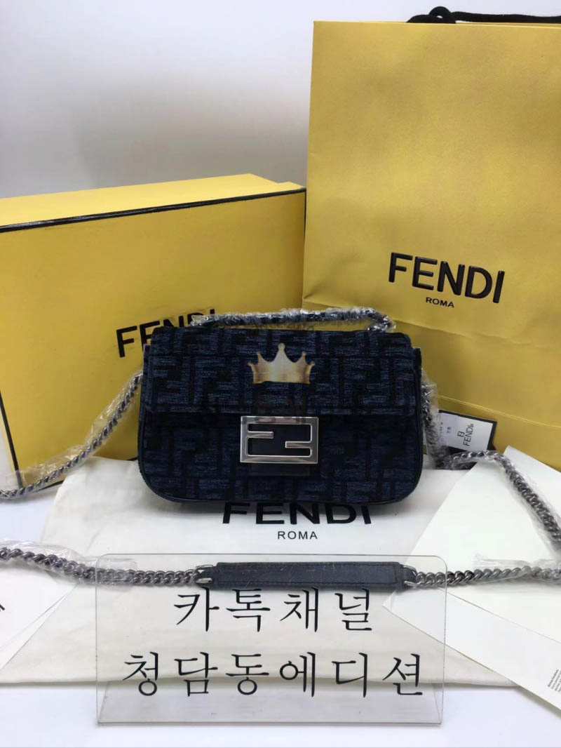 펜디 패브릭 바게트 체인백