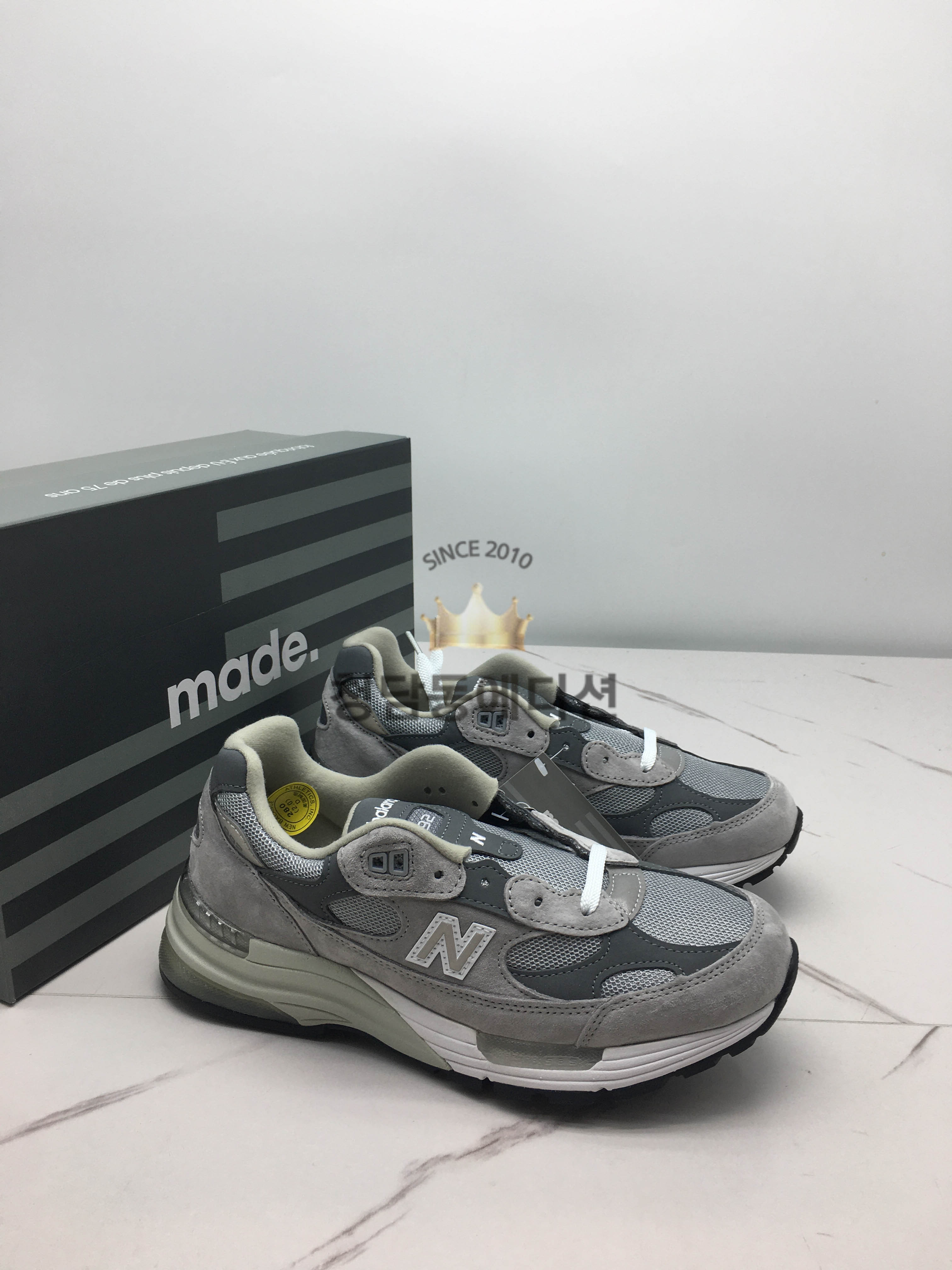 뉴발란스 nb 992 스니커즈 (남녀공용)