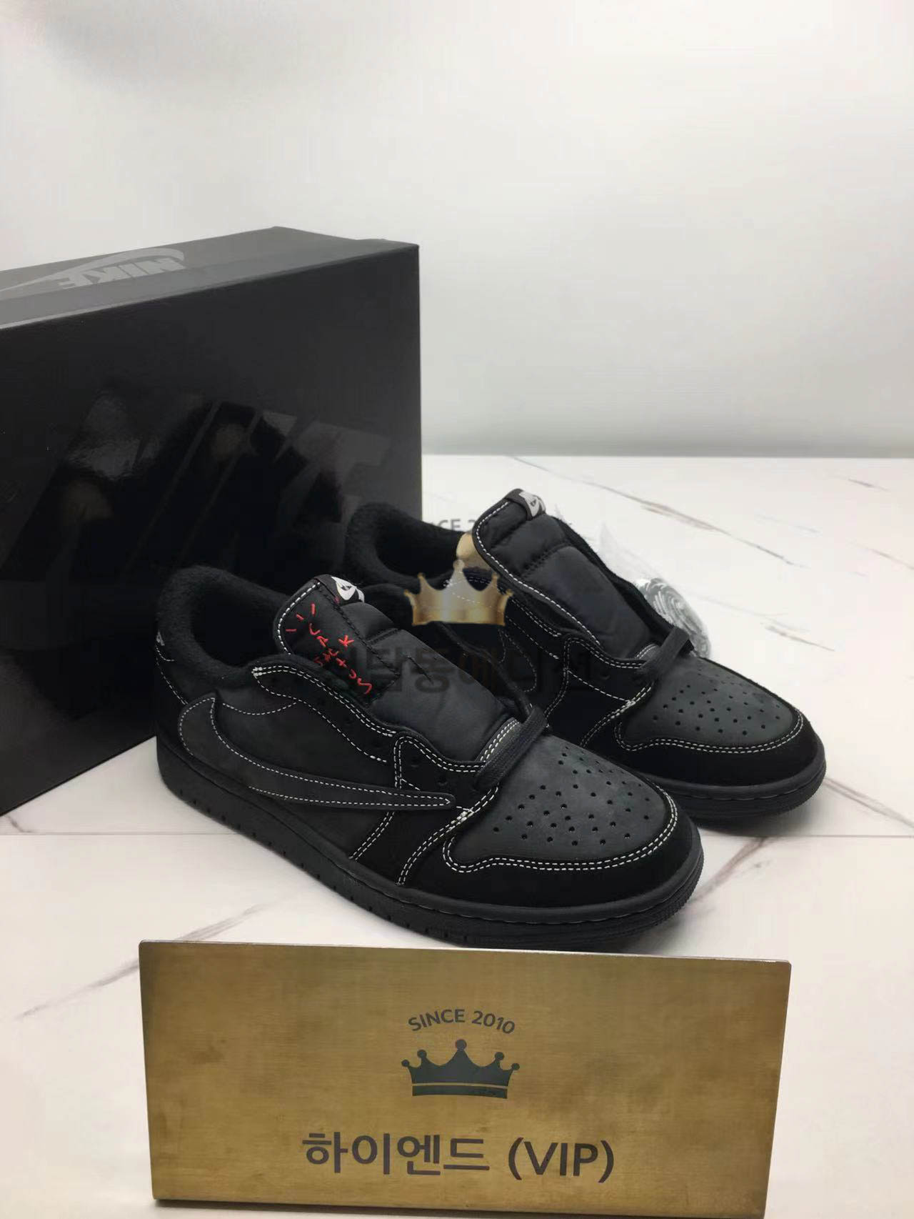 나이키 조던1 스캇 로우 블랙 팬텀 (남녀공용)