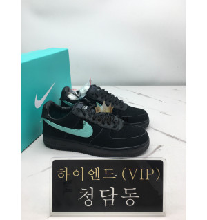 나이키 에어 포스 로우 SP 티파니 앤 코 (남녀공용)