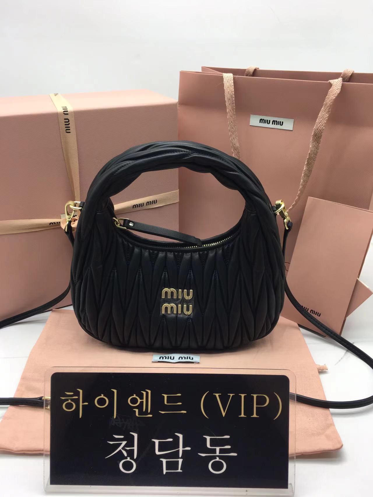 미우미우 miu miu 완더 마테라쎄 호보백 스몰