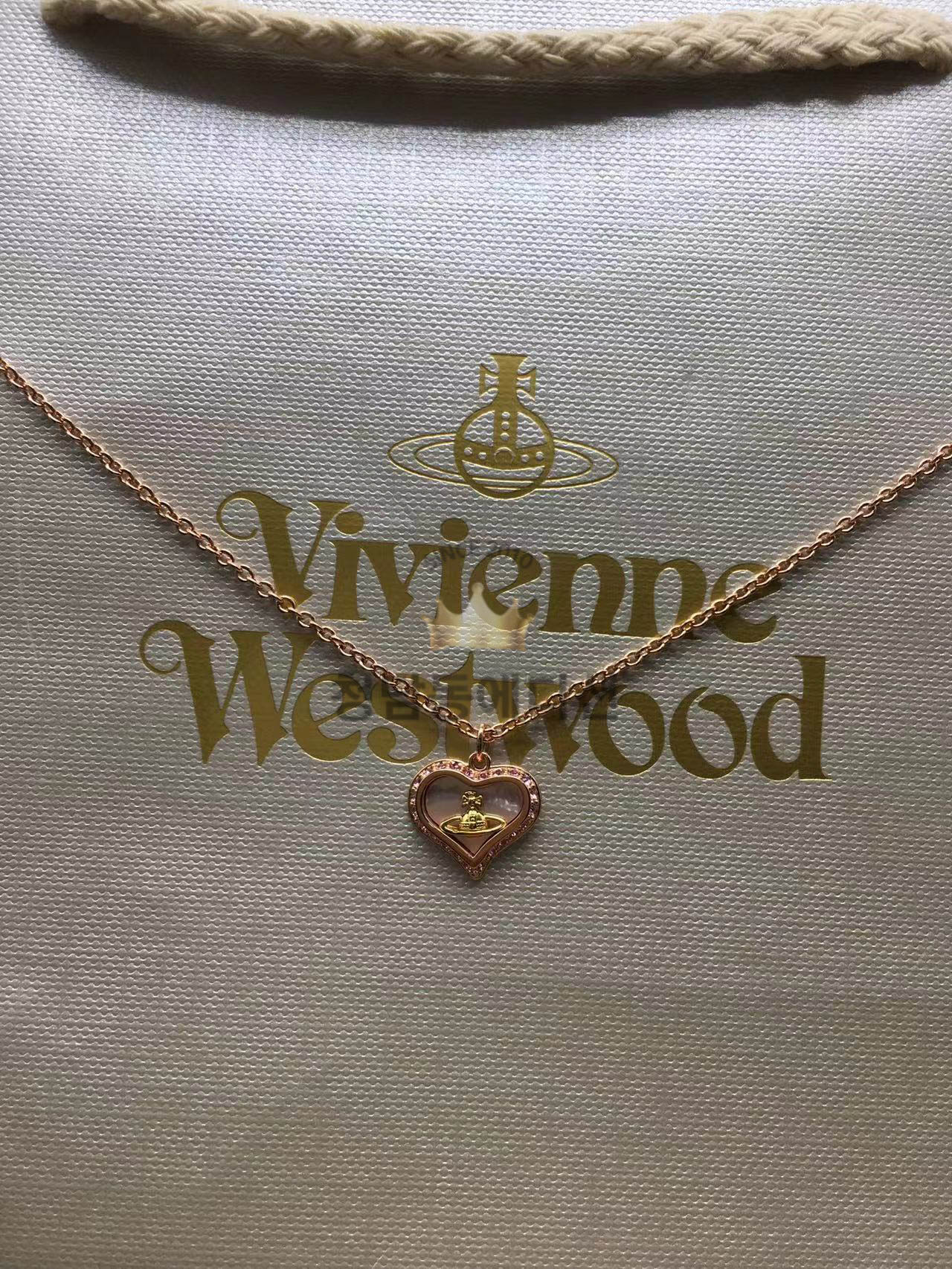 비비안웨스트우드 목걸이