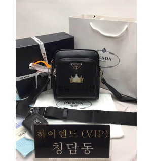프라다 파우치 가죽 숄더백 2VH168