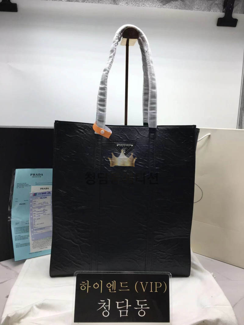 프라다 스몰 나파 가죽 토트백 1BG459