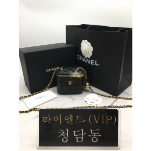 샤넬 클래식 골드볼 베니티백(신형)