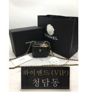샤넬 클래식 골드볼 베니티백(신형)
