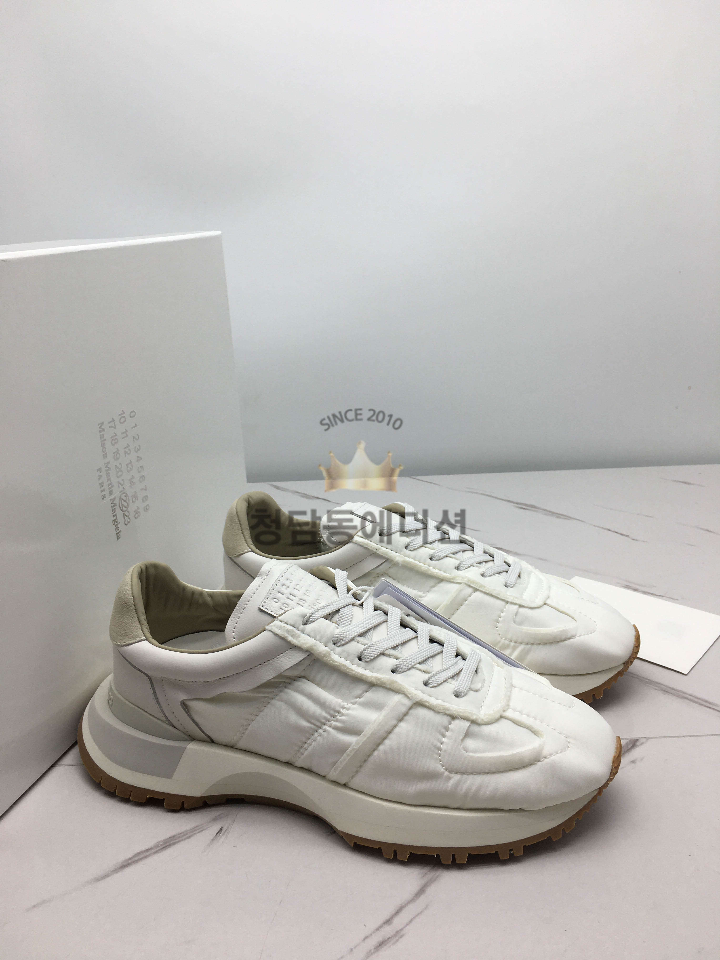 메종마르지엘라 mm6 러너 에볼루션 레트로 (남녀공용)