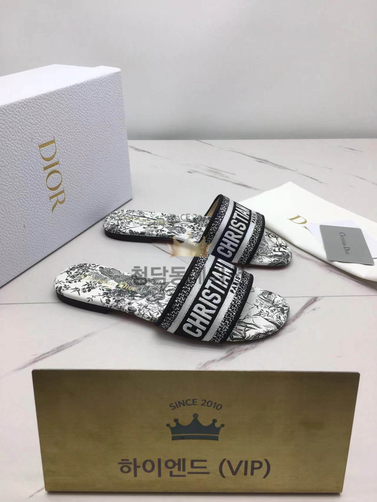 디올 dior 디웨이 슬라이드