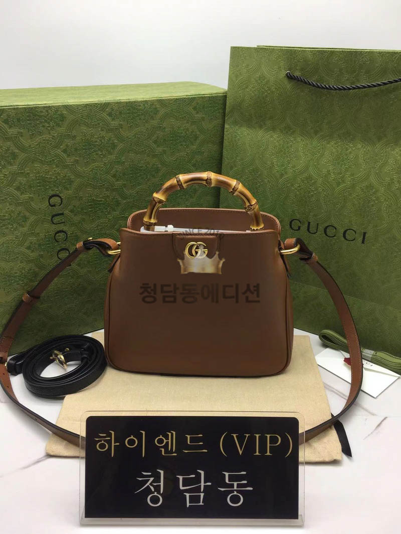 구찌 다이애나 숄더백 스몰 746251