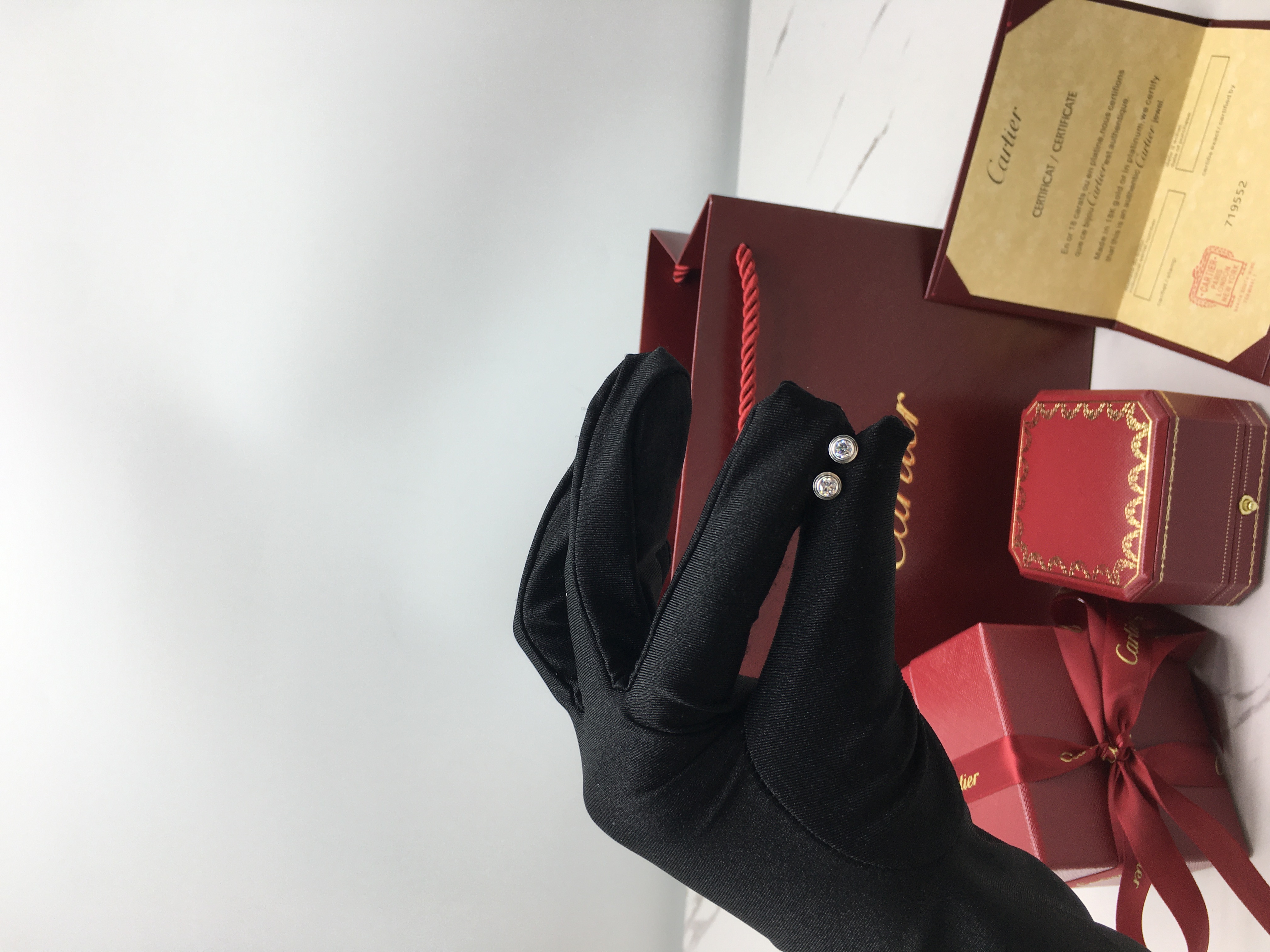 까르띠에 cartier 다무르 스터드 귀걸이 (3COLOR)