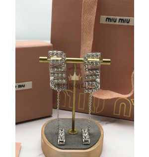 미우미우 miu miu 귀걸이