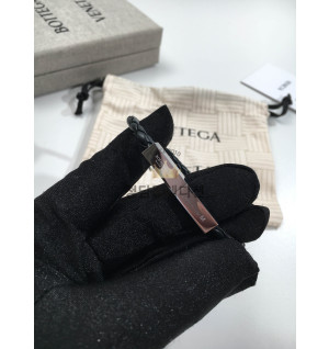 보테가베네타 23FW 브레이드 레더 브레이슬릿 (컬러 블랙)