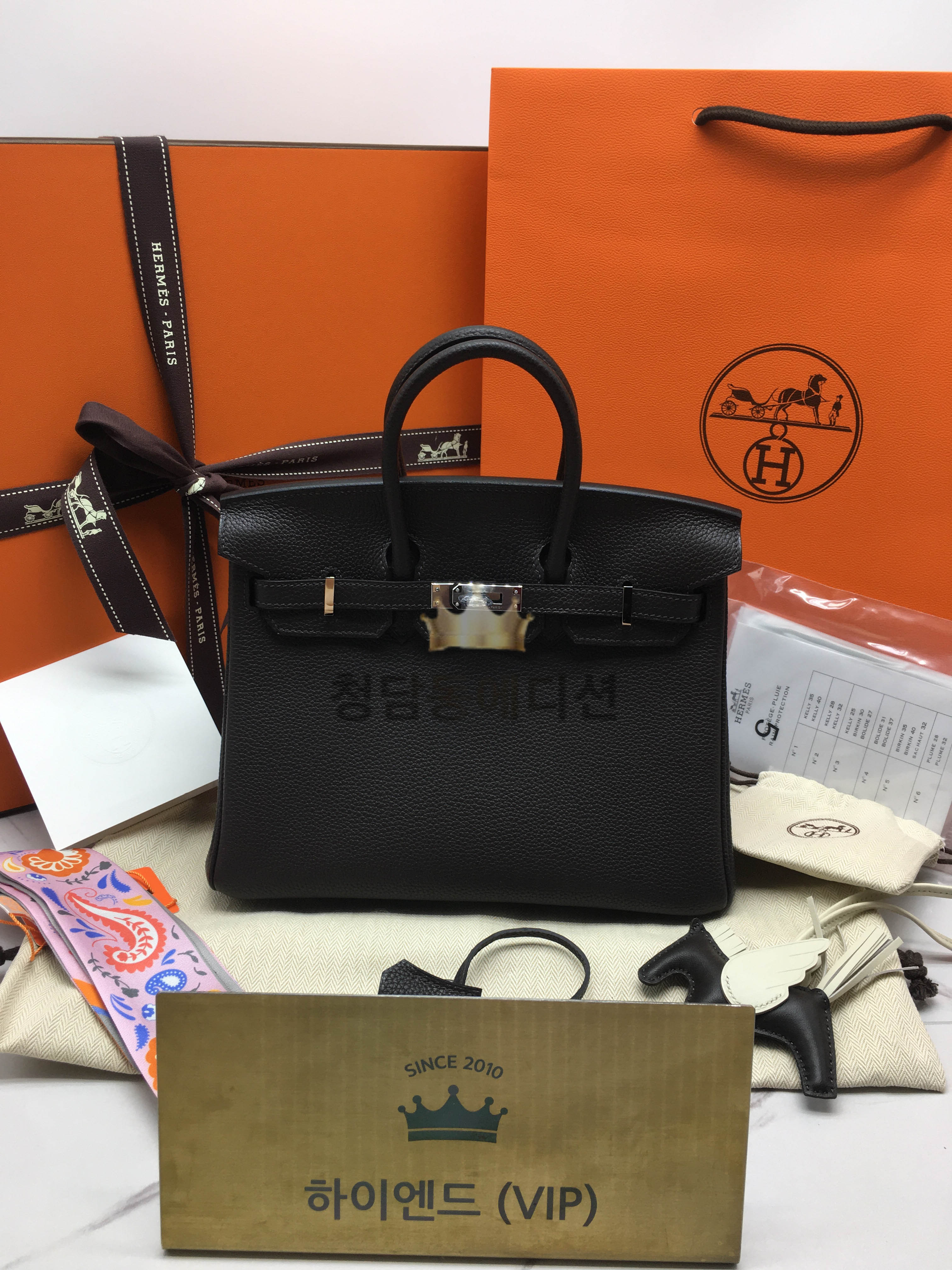 에르메스 벌킨25 (컬러 에벤) (버클 은장)