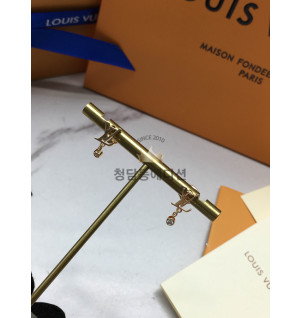 루이비통 이딜 블라썸 LV 스터드형 귀걸이 Q96495 (3COLOR)