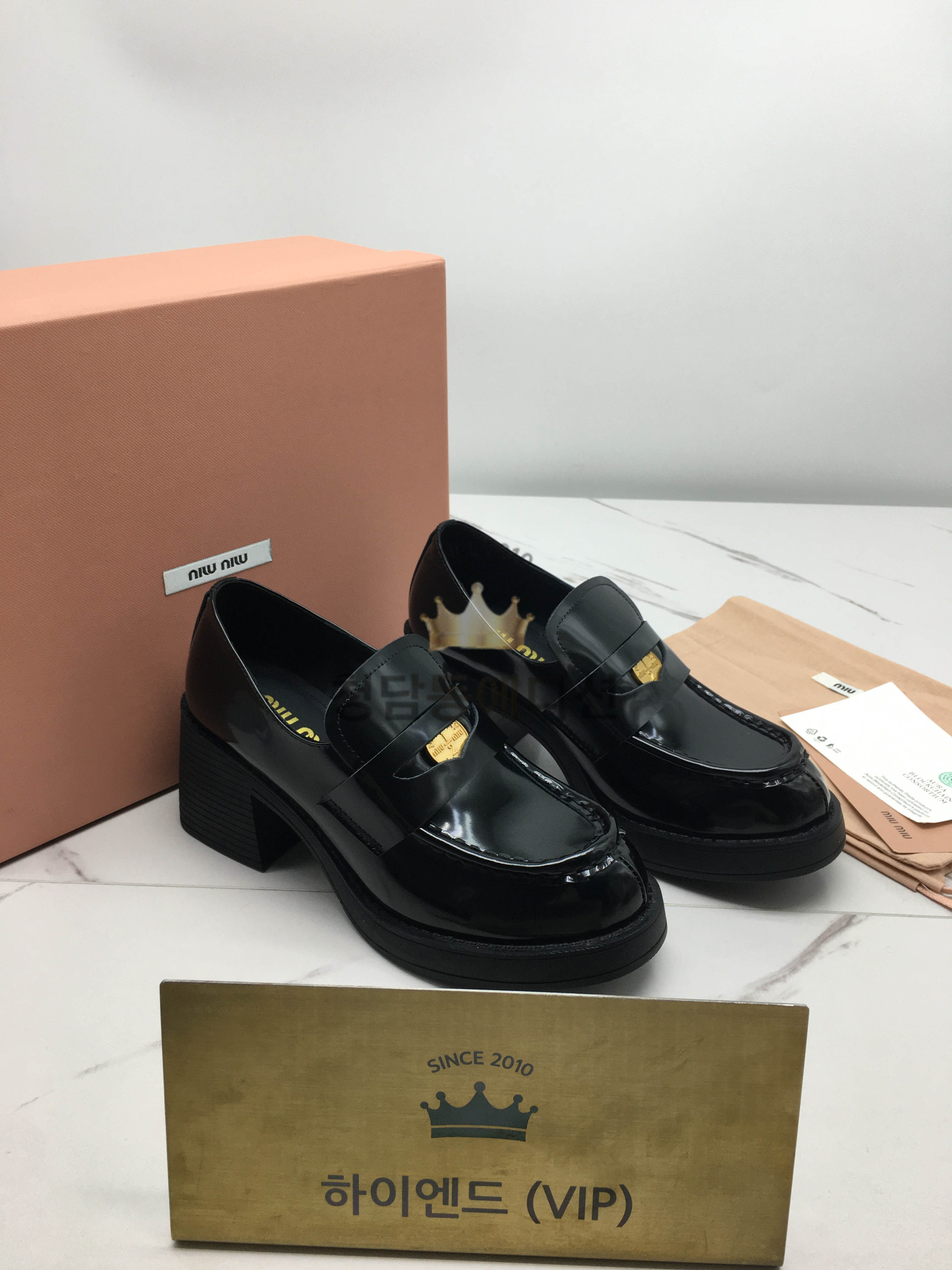 미우미우 페니 로퍼