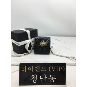 샤넬 23SS 하트 턴락 체인 미니백