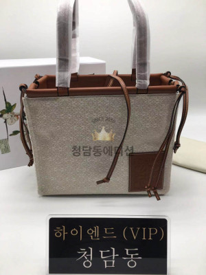 로에베 쿠션 토트백 330.02AA93