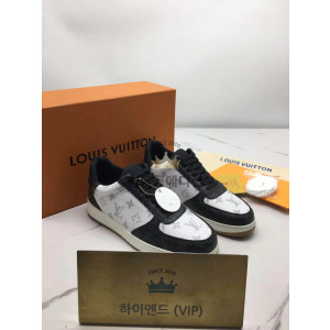 루이비통 운동화 스니커즈 리볼리 1A8WG8 (남녀공용)