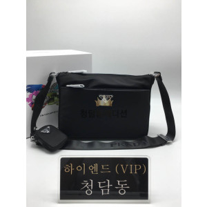 프라다 리나일론 백 1BC421-RV44-F0002-D1M