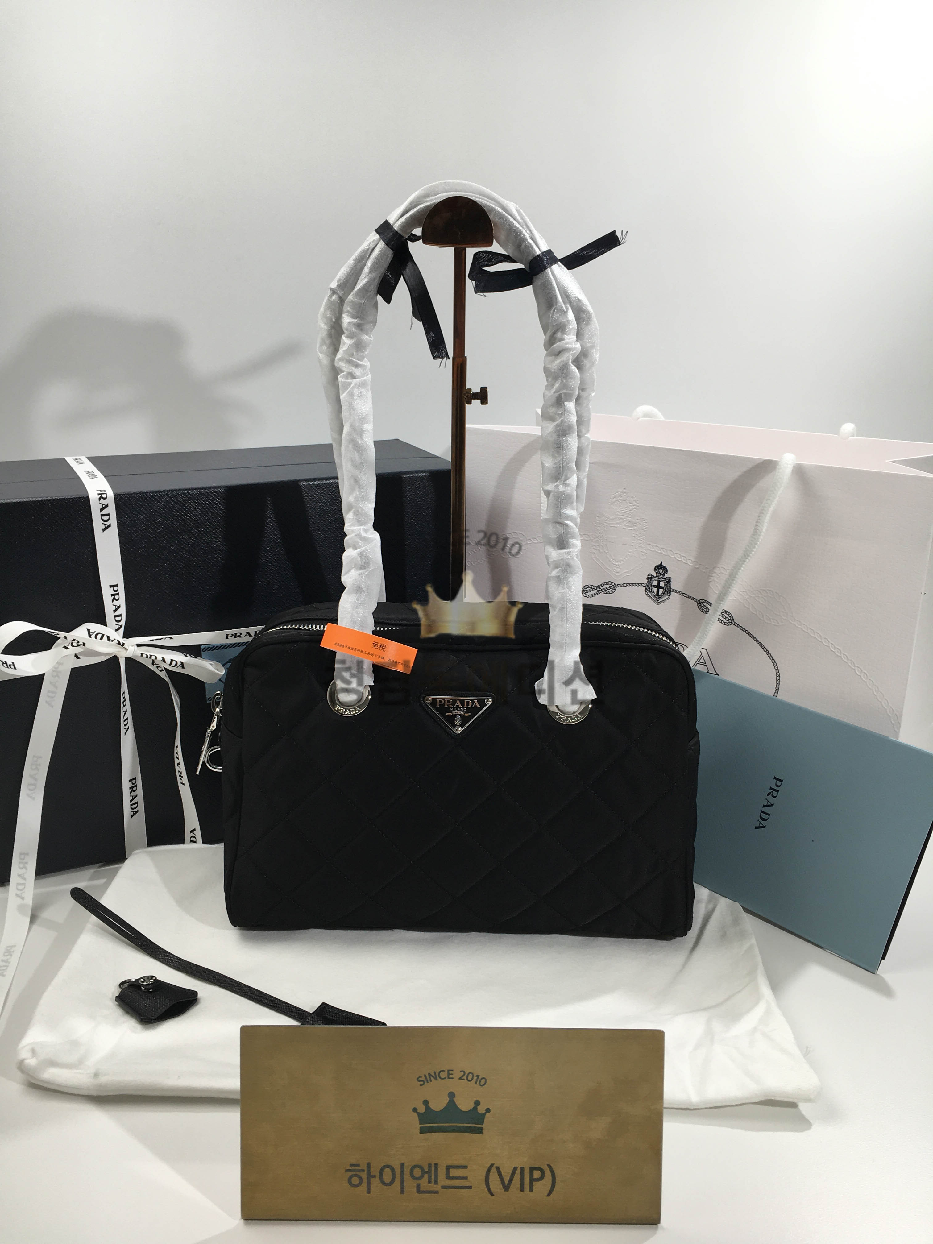 프라다 포코노 퀼팅 체인 숄더백 블랙 1BB903