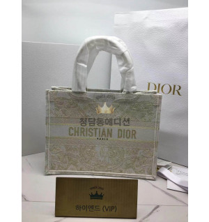 디올 북토트백 미디움 정품급