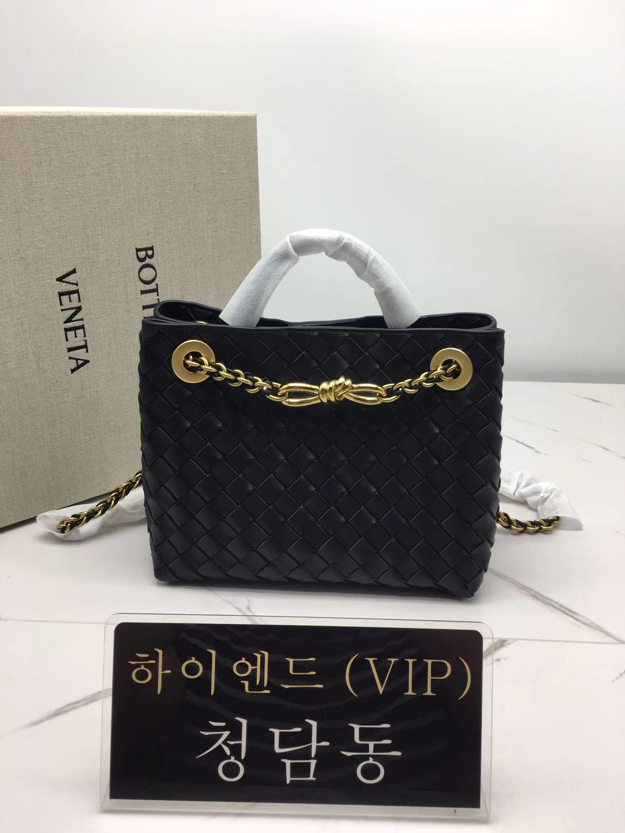 보테가베네타 24ss 안디아모 스몰 체인 숄더백 786008