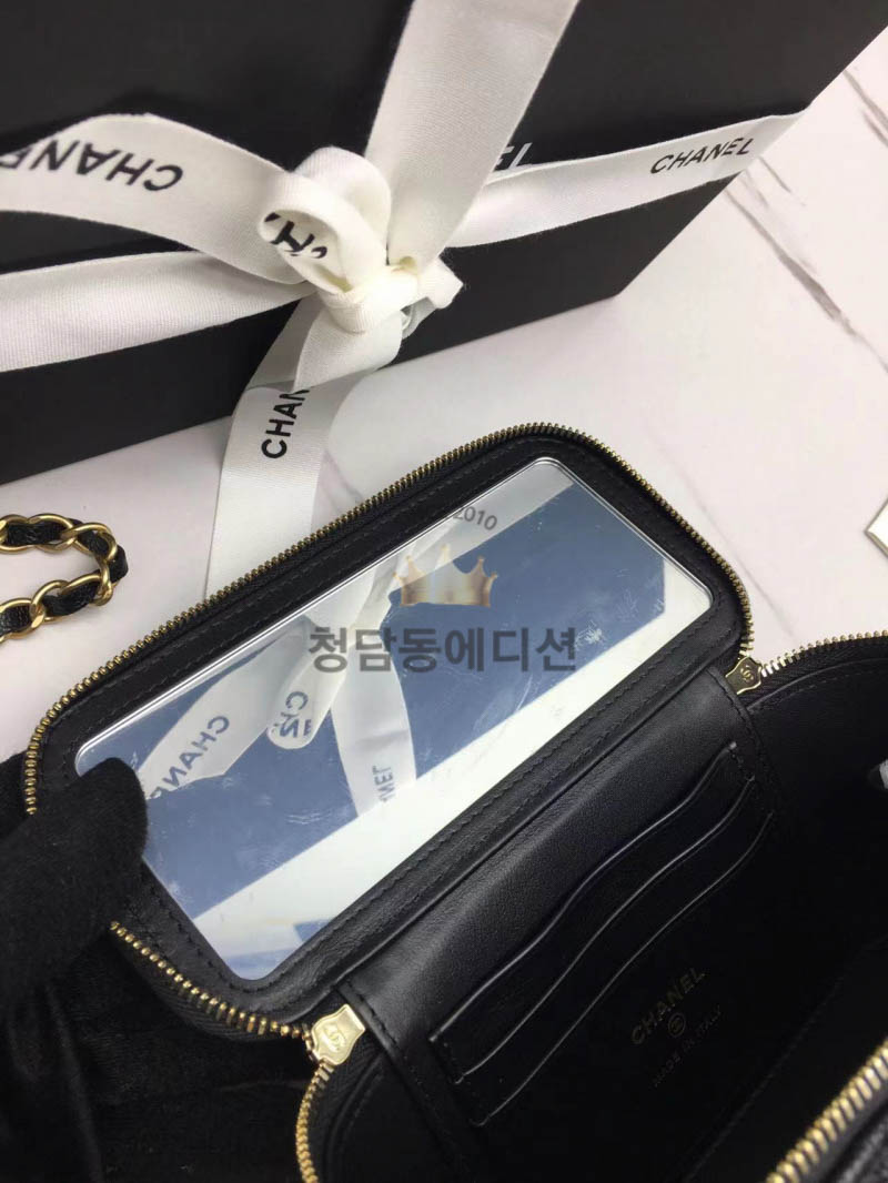 샤넬 레터링 베니티 탑핸들