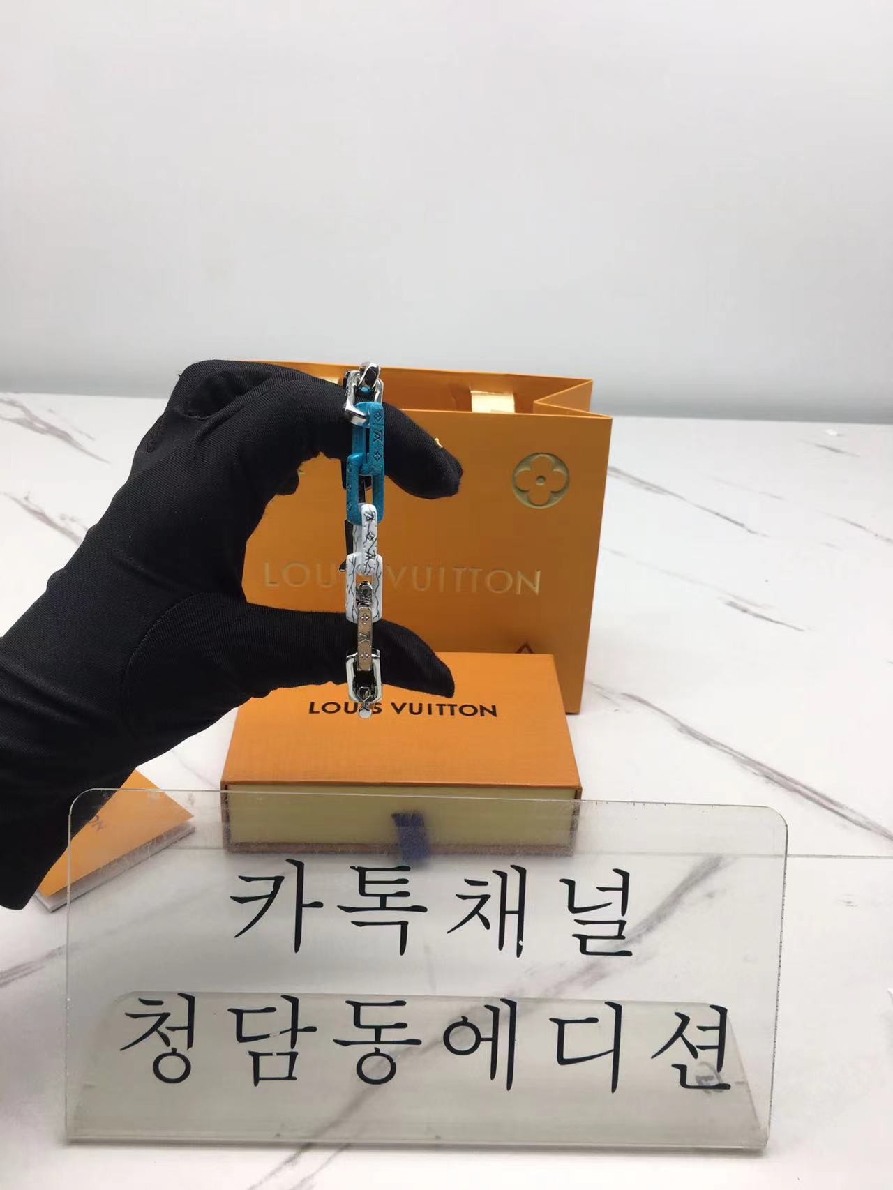 루이비통 모노그램 체인 브레이슬릿 m01293