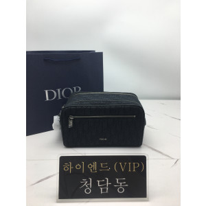 디올 오블리크 토일레트리 백