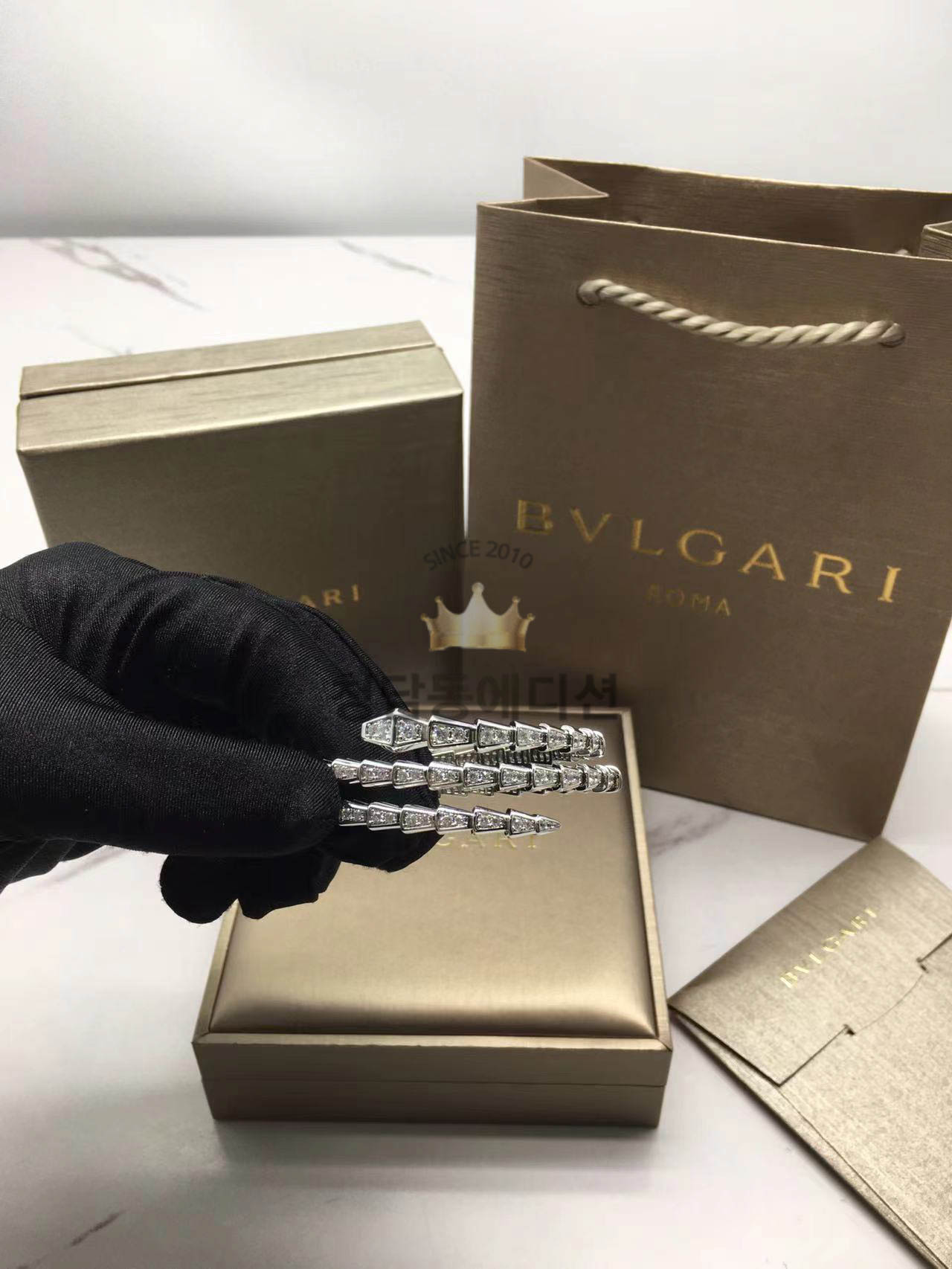 불가리 세르펜티 바이퍼 브레이슬릿 (컬러 옐로우골드, 화이트골드)